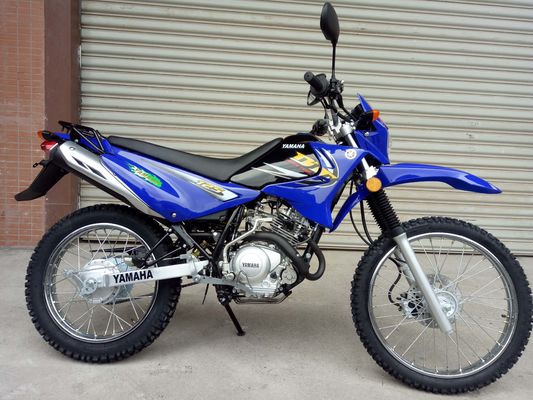 Calidad Motocicleta deportiva dual OEM con capacidad de combustible 4-6 Frenos de disco/tambor y sistema de transmisión por cadena fábrica