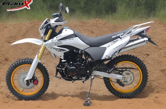 Kwaliteit Waterkoelmotor Dual Sport Motorcycle aandrijfsysteem Keten 200-250cc Motor fabriek