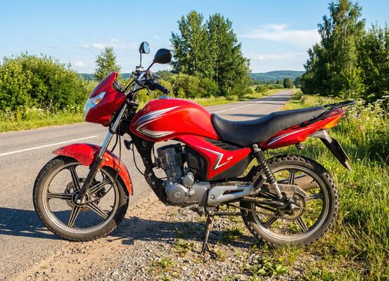 품질 150CC 브라질 CG 티탄 거리 오토바이 광장 빛 KEMA 카르부르테르 알로이 휠 공장